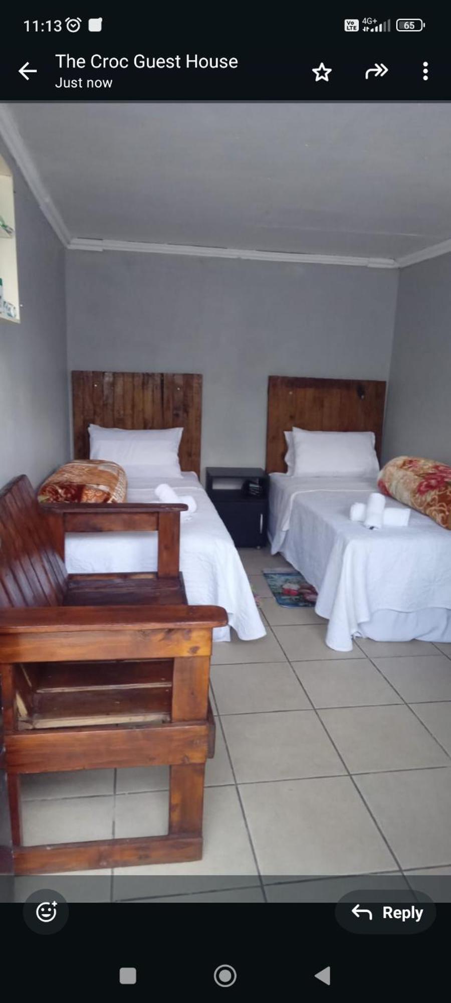 The Croc Guest House Springs  Exteriör bild